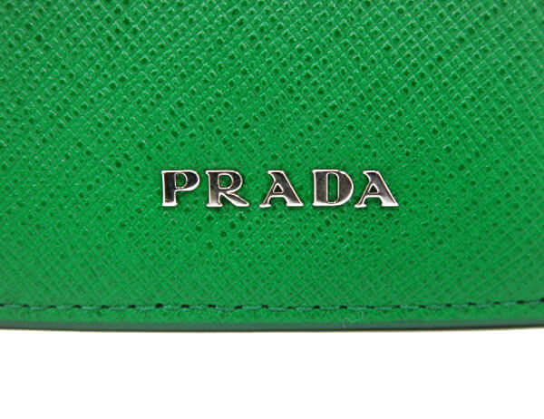 2017最新作入荷 プラダコピー PRADA SAFFIANO/手帳型IPHONE ケース グリーン